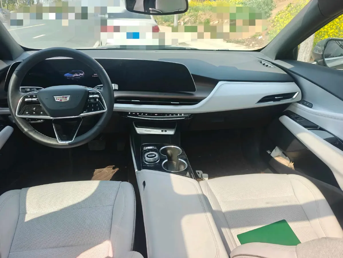 2023 Cadillac GT4 1.5T 211HP L4 9AT,autocango,china used car exporter,china ev exporter,chinese used car exporter,chinese used ev exporter