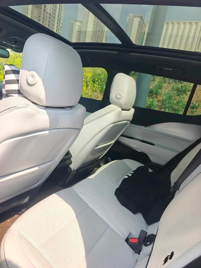 2023 Cadillac GT4 1.5T 211HP L4 9AT,autocango,china used car exporter,china ev exporter,chinese used car exporter,chinese used ev exporter