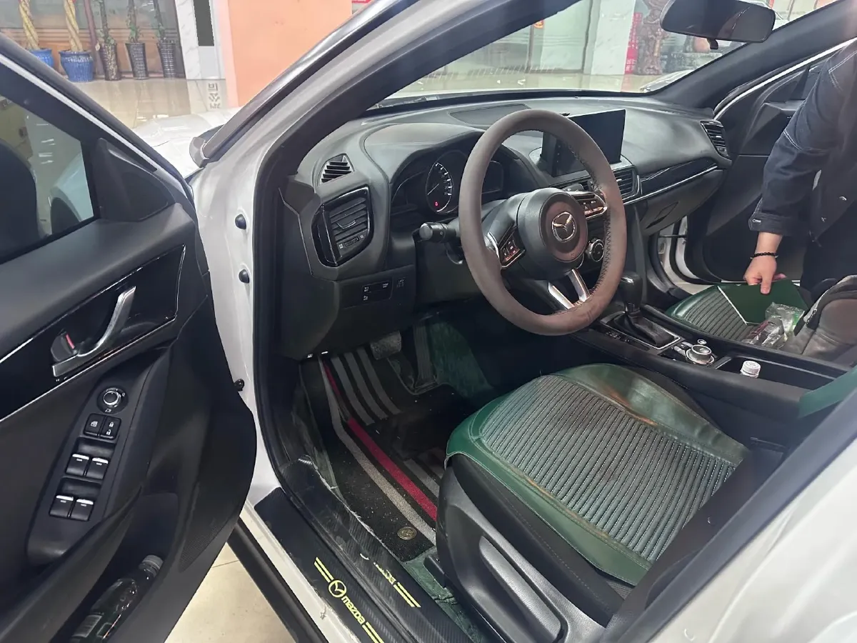 2021 Mazda CX-4 2.0L 158HP L4 6AT,autocango,china used car exporter,china ev exporter,chinese used car exporter,chinese used ev exporter