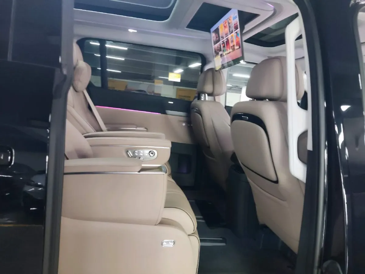 2025 Xpeng X9 BEV,autocango,china used car exporter,china ev exporter,chinese used car exporter,chinese used ev exporter