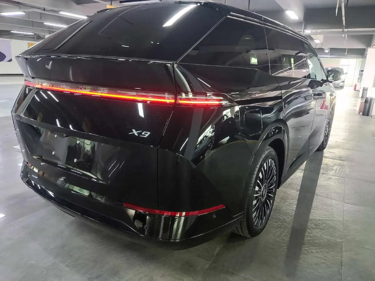 2025 Xpeng X9 BEV,autocango,china used car exporter,china ev exporter,chinese used car exporter,chinese used ev exporter