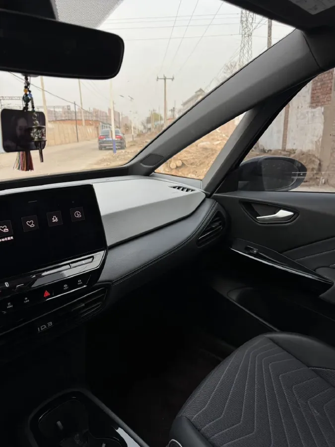 2024 Volkswagen ID.3 BEV 52.8KWH,autocango,china used car exporter,china ev exporter,chinese used car exporter,chinese used ev exporter