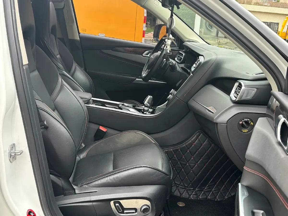 2017 Foton Sauvana 2.0T 218HP L4 6AT,autocango,china used car exporter,china ev exporter,chinese used car exporter,chinese used ev exporter