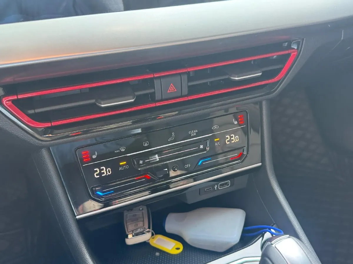 2023 Volkswagen Lavida 1.4T 150HP L4 7DCT,autocango,china used car exporter,china ev exporter,chinese used car exporter,chinese used ev exporter