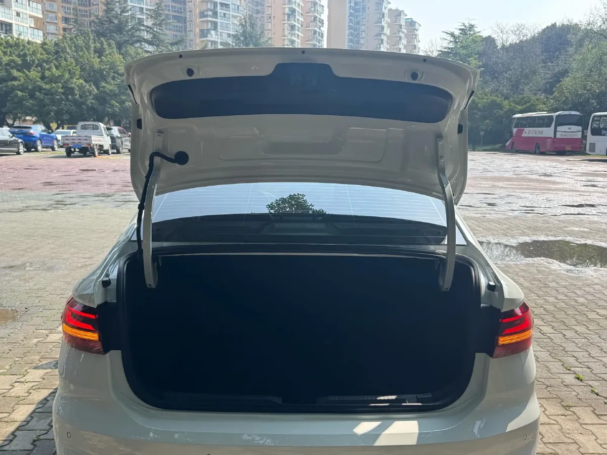 2023 Volkswagen Lavida 1.4T 150HP L4 7DCT,autocango,china used car exporter,china ev exporter,chinese used car exporter,chinese used ev exporter