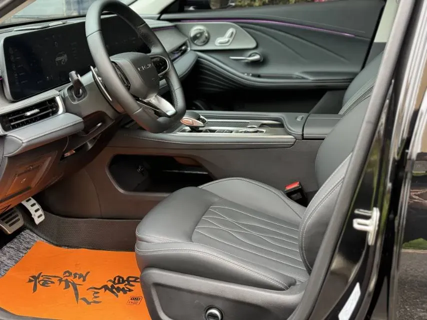 2025 Chery Arrizo 8 2.0T 254HP L4 7DCT,autocango,china used car exporter,china ev exporter,chinese used car exporter,chinese used ev exporter