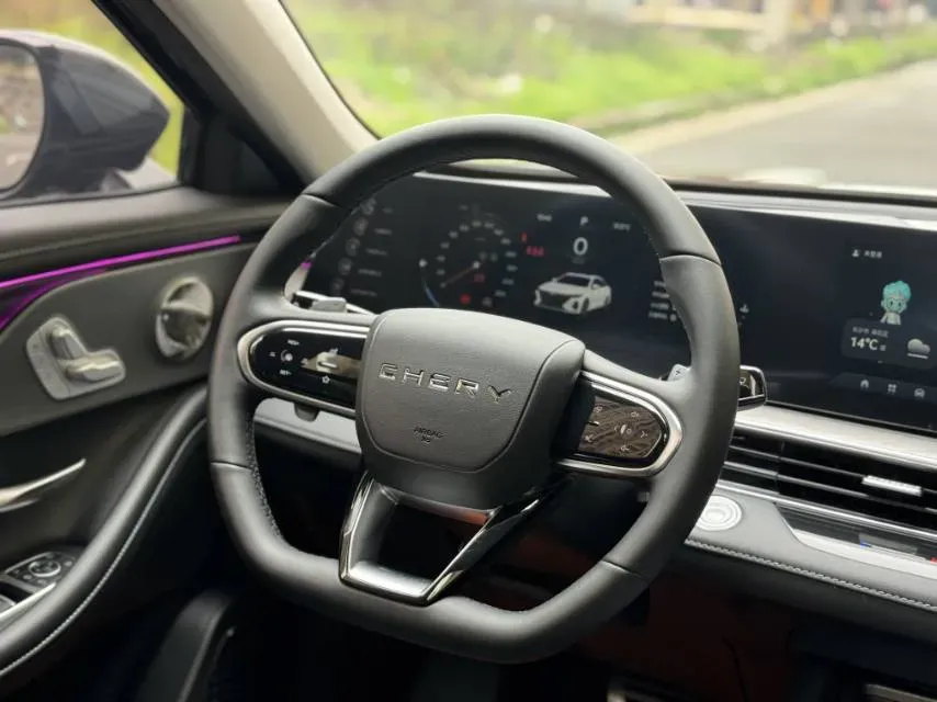 2025 Chery Arrizo 8 2.0T 254HP L4 7DCT,autocango,china used car exporter,china ev exporter,chinese used car exporter,chinese used ev exporter