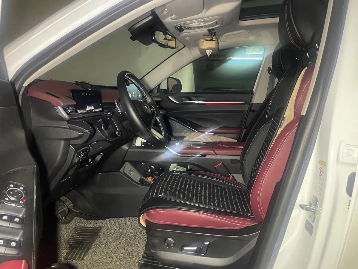 2021 Haval H6 2.0T 211HP L4 7DCT,autocango,china used car exporter,china ev exporter,chinese used car exporter,chinese used ev exporter