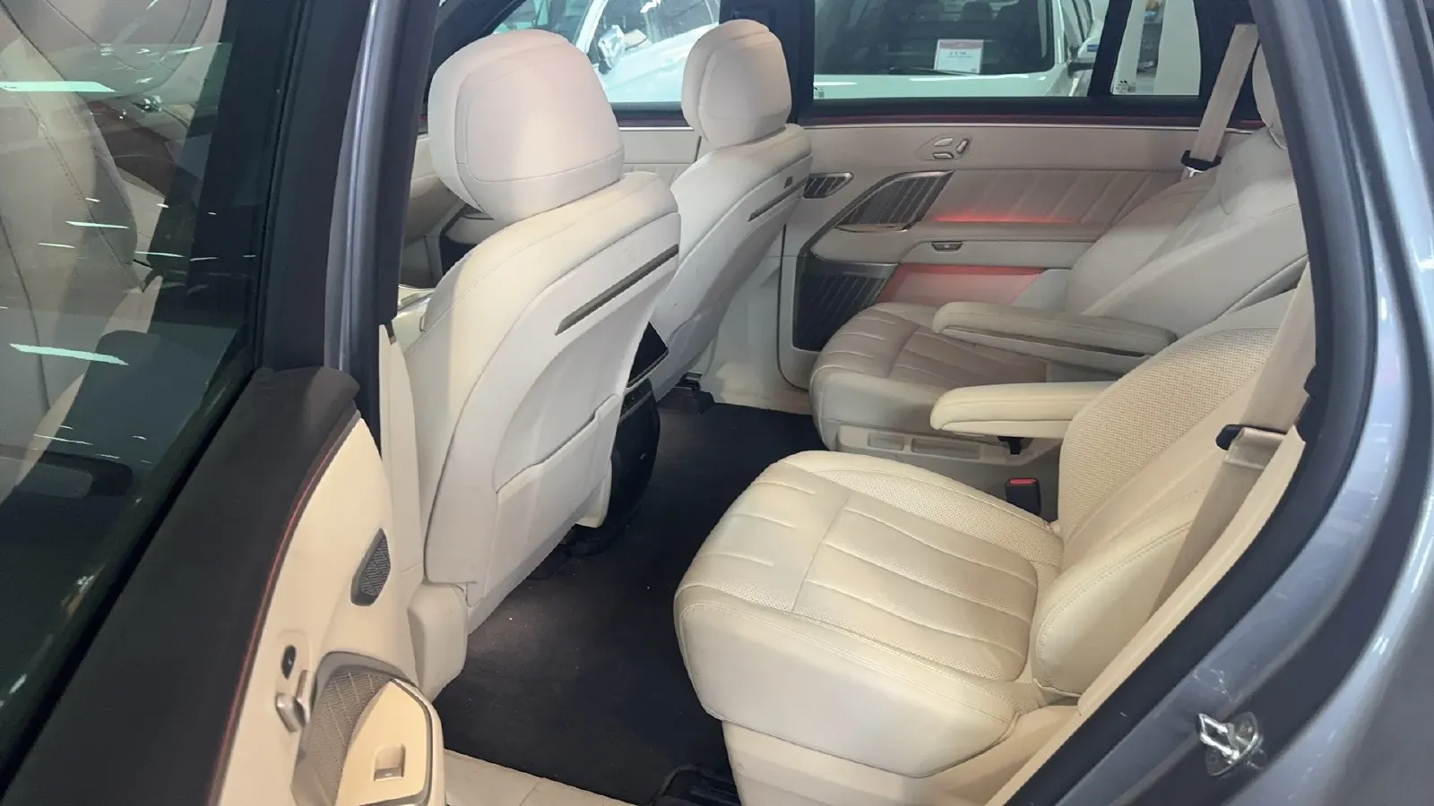 2025 ONVO L90 BEV,autocango,china used car exporter,china ev exporter,chinese used car exporter,chinese used ev exporter