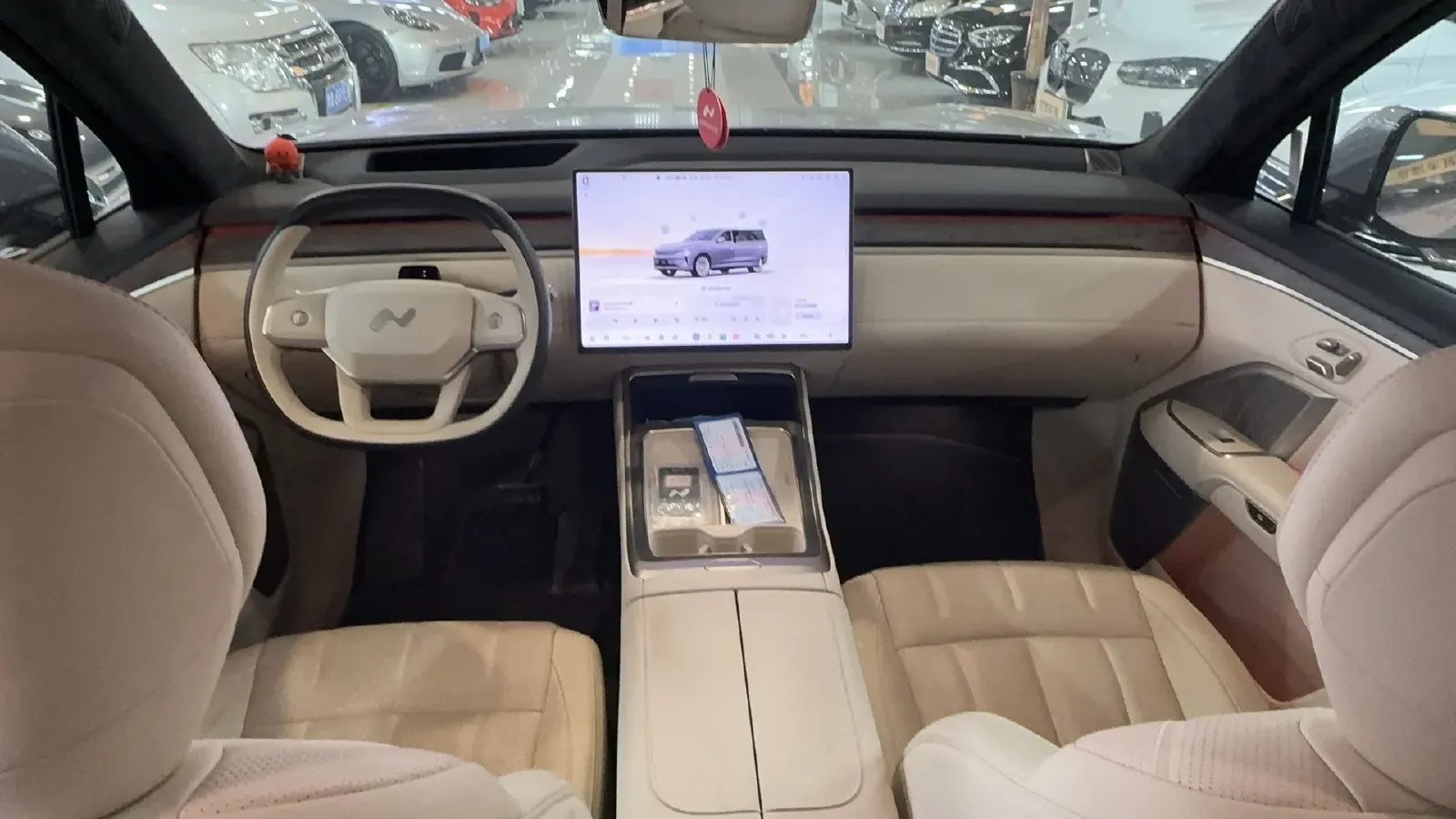 2025 ONVO L90 BEV,autocango,china used car exporter,china ev exporter,chinese used car exporter,chinese used ev exporter