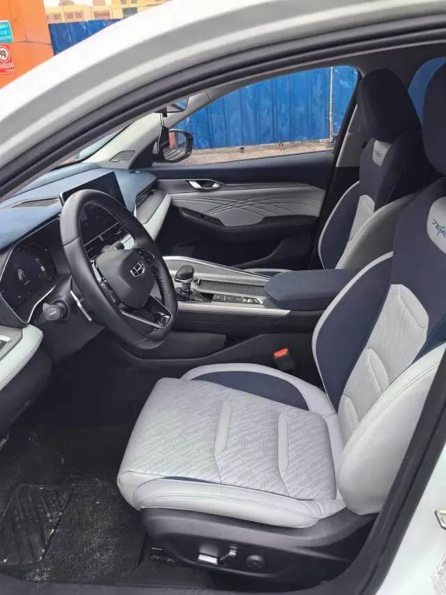 2021 Geely Preface 2.0T 190HP L4 7DCT,autocango,china used car exporter,china ev exporter,chinese used car exporter,chinese used ev exporter