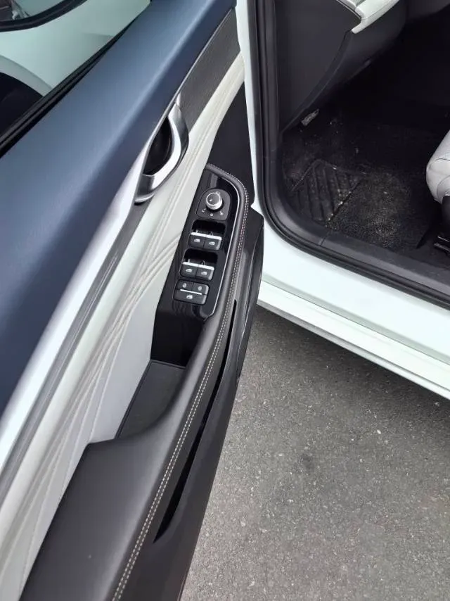 2021 Geely Preface 2.0T 190HP L4 7DCT,autocango,china used car exporter,china ev exporter,chinese used car exporter,chinese used ev exporter