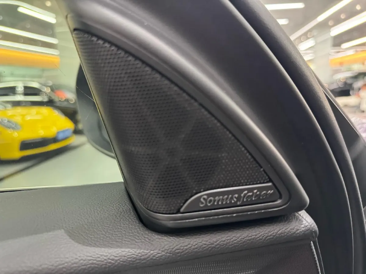 2010 Audi Q5 3.2L 270HP V6 7DCT,autocango,china used car exporter,china ev exporter,chinese used car exporter,chinese used ev exporter