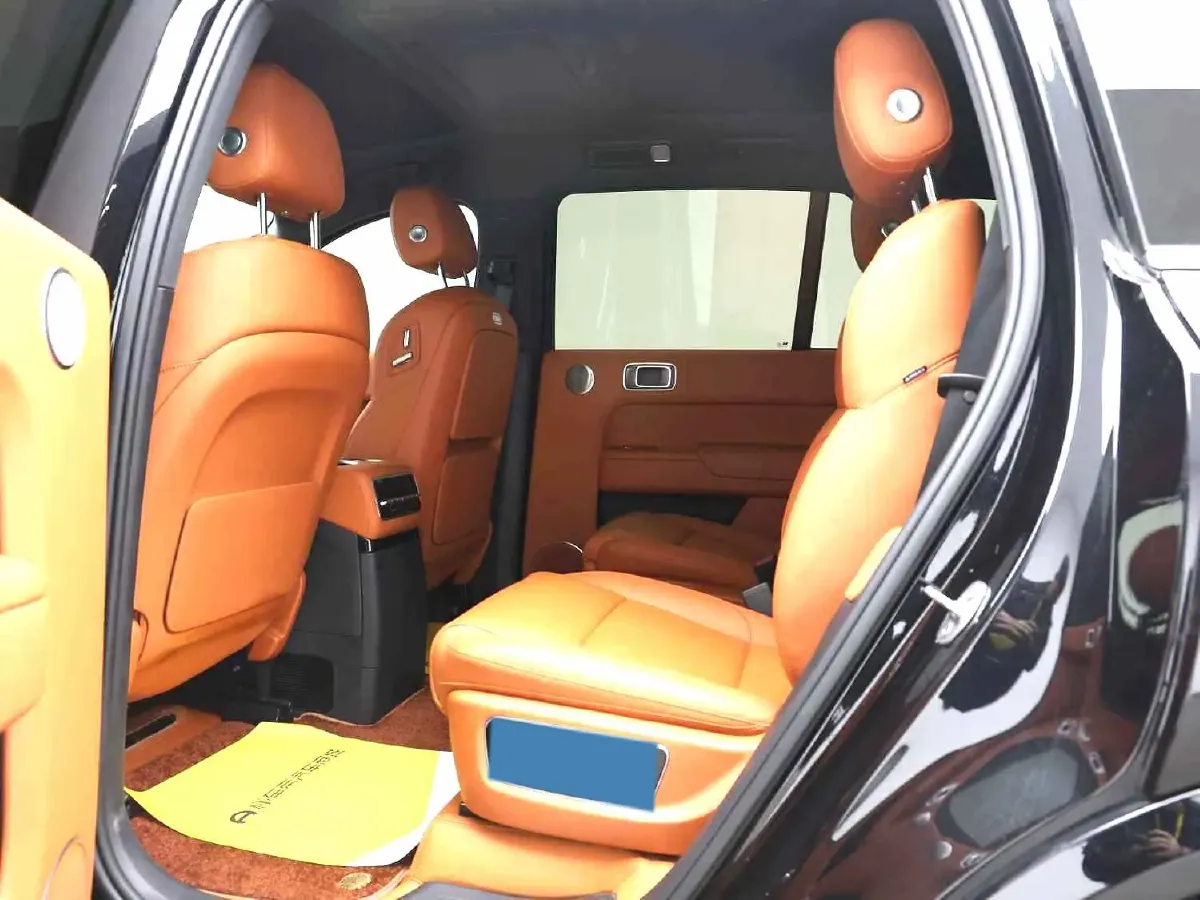 2024 Land Rover Range Rover Evoque 1.5T 200HP L3 8AT PHEV 15.5KWH,autocango,china used car exporter,china ev exporter,chinese used car exporter,chinese used ev exporter