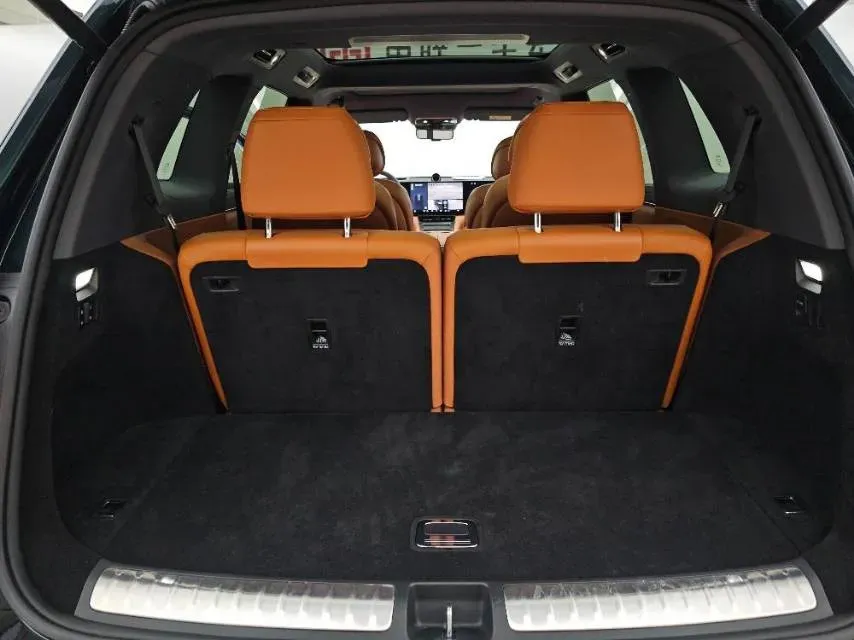 2025 AITO AITO M8 REEV 160HP REEV 53.4KWH,autocango,china used car exporter,china ev exporter,chinese used car exporter,chinese used ev exporter