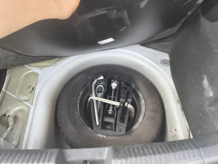 2016 Volkswagen Polo 1.4L 90HP L4 6AT,autocango,china used car exporter,china ev exporter,chinese used car exporter,chinese used ev exporter