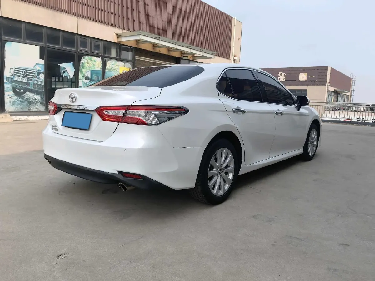 2018 Toyota Camry 2.0L 169HP L4 6AT,autocango,china used car exporter,china ev exporter,chinese used car exporter,chinese used ev exporter