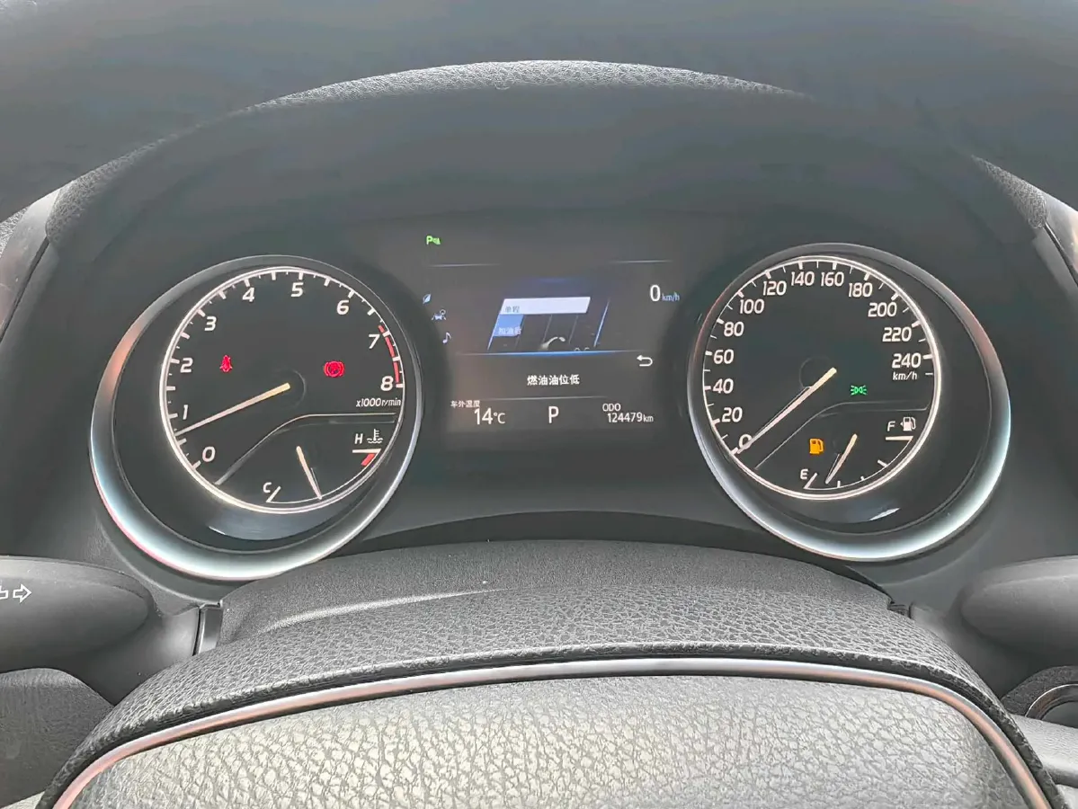 2018 Toyota Camry 2.0L 169HP L4 6AT,autocango,china used car exporter,china ev exporter,chinese used car exporter,chinese used ev exporter