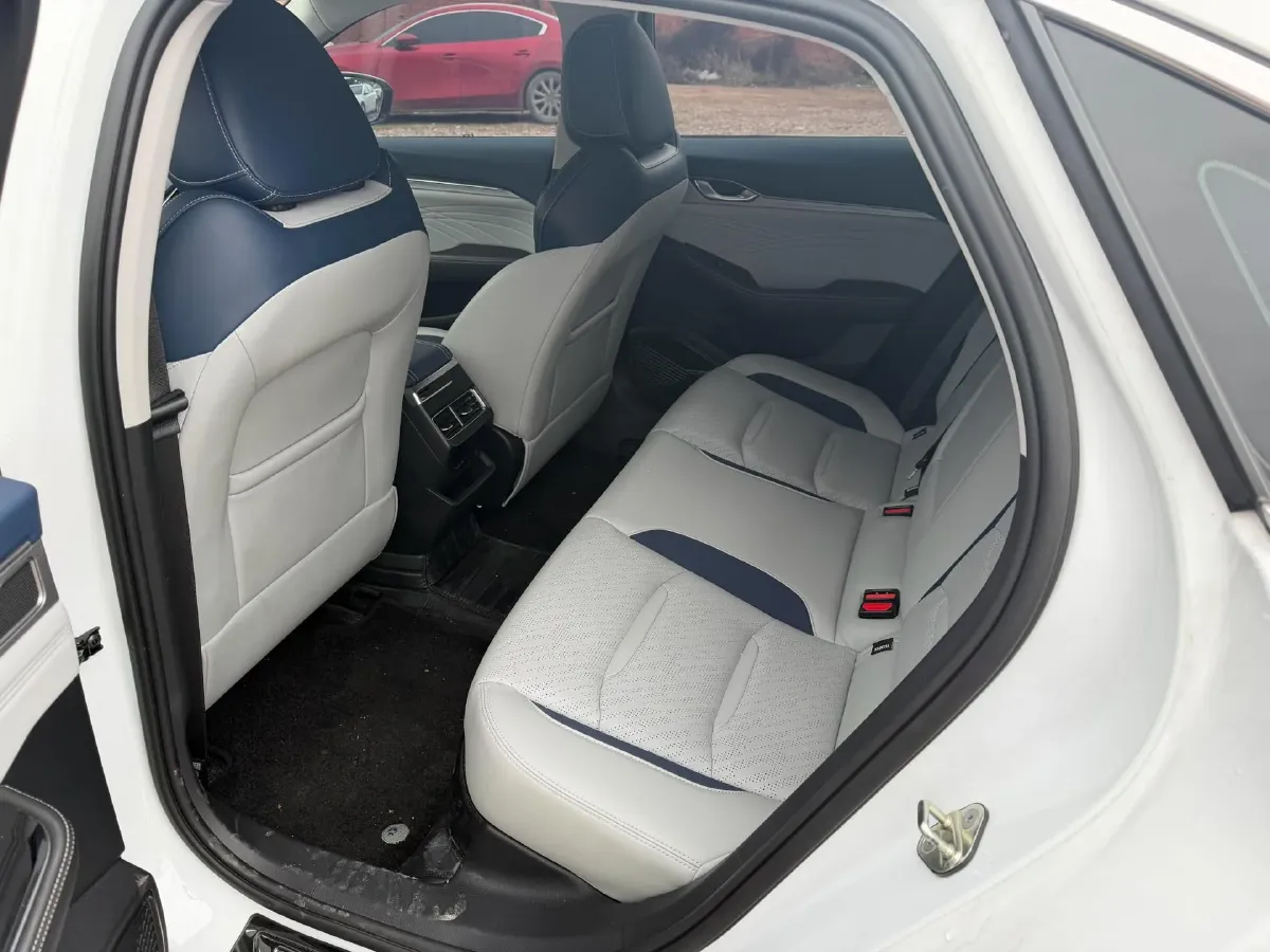 2021 Geely Preface 2.0T 190HP L4 7DCT,autocango,china used car exporter,china ev exporter,chinese used car exporter,chinese used ev exporter