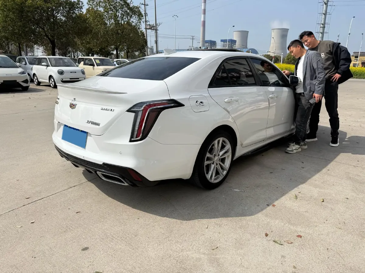 2021 Cadillac CT4 2.0T 237HP L4 8AT,autocango,china used car exporter,china ev exporter,chinese used car exporter,chinese used ev exporter