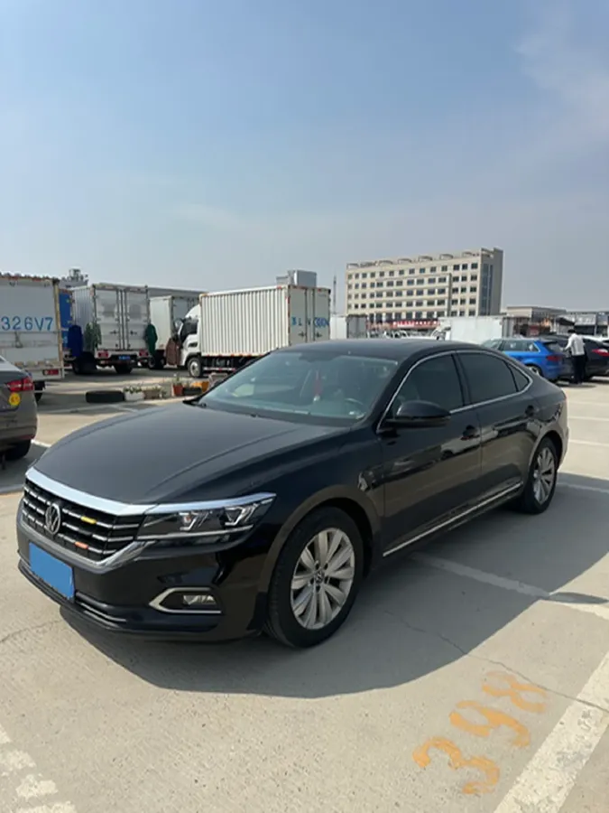 2020 Volkswagen Passat 2.0T 186HP L4 7DCT,autocango,china used car exporter,china ev exporter,chinese used car exporter,chinese used ev exporter