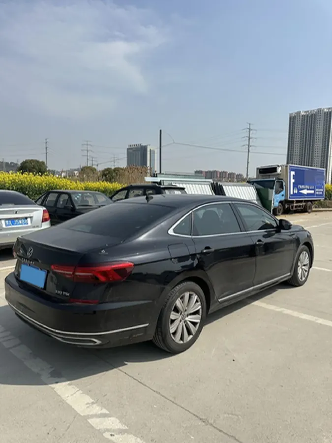 2020 Volkswagen Passat 2.0T 186HP L4 7DCT,autocango,china used car exporter,china ev exporter,chinese used car exporter,chinese used ev exporter