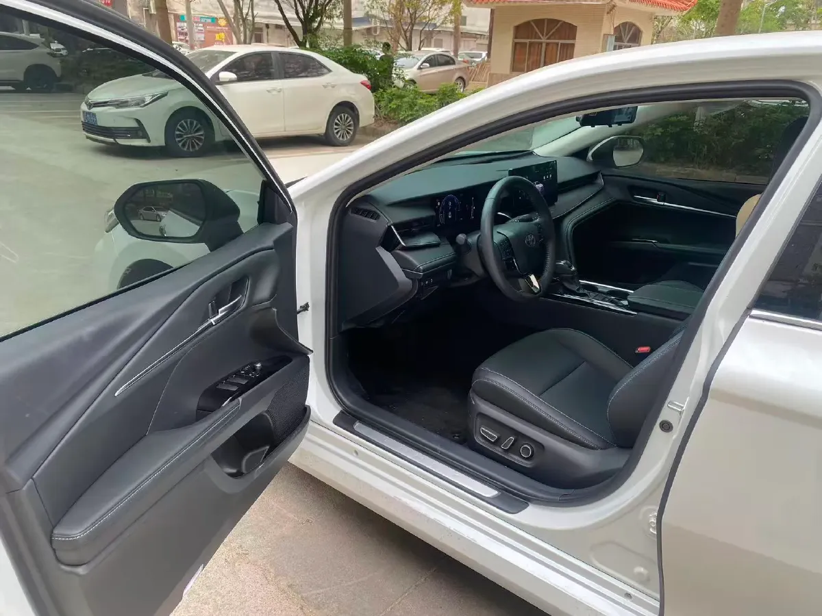 2025 Toyota Camry 2.0L 152HP L4 E-CVT Hybrid,autocango,china used car exporter,china ev exporter,chinese used car exporter,chinese used ev exporter