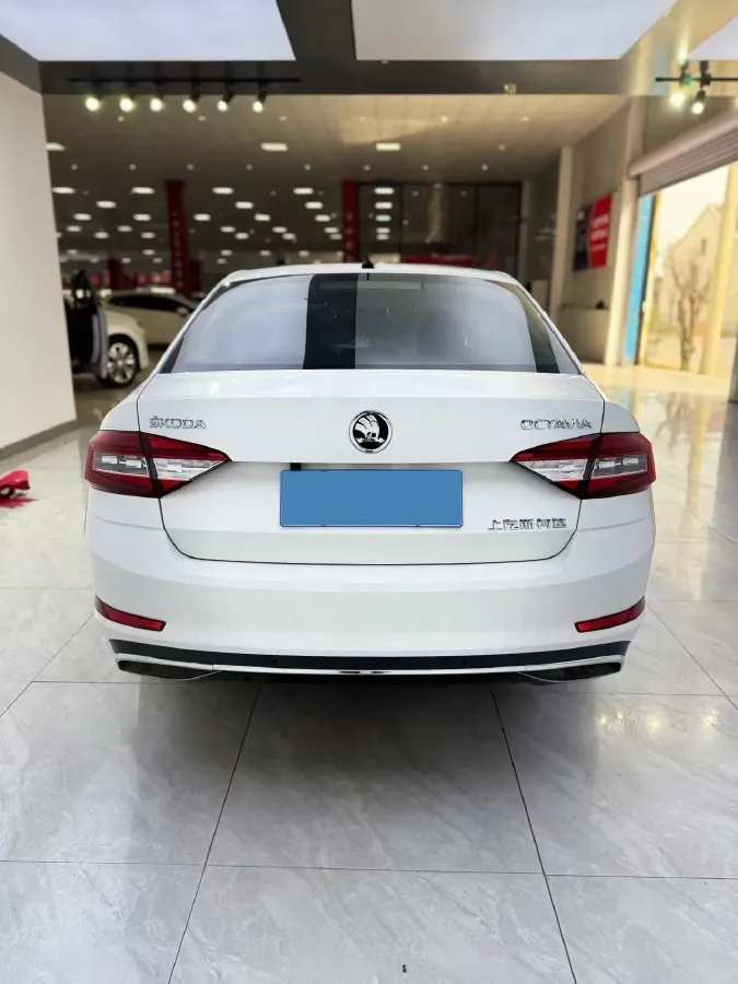 2019 Skoda Octavia 1.5L 116HP L4 6AT,autocango,china used car exporter,china ev exporter,chinese used car exporter,chinese used ev exporter