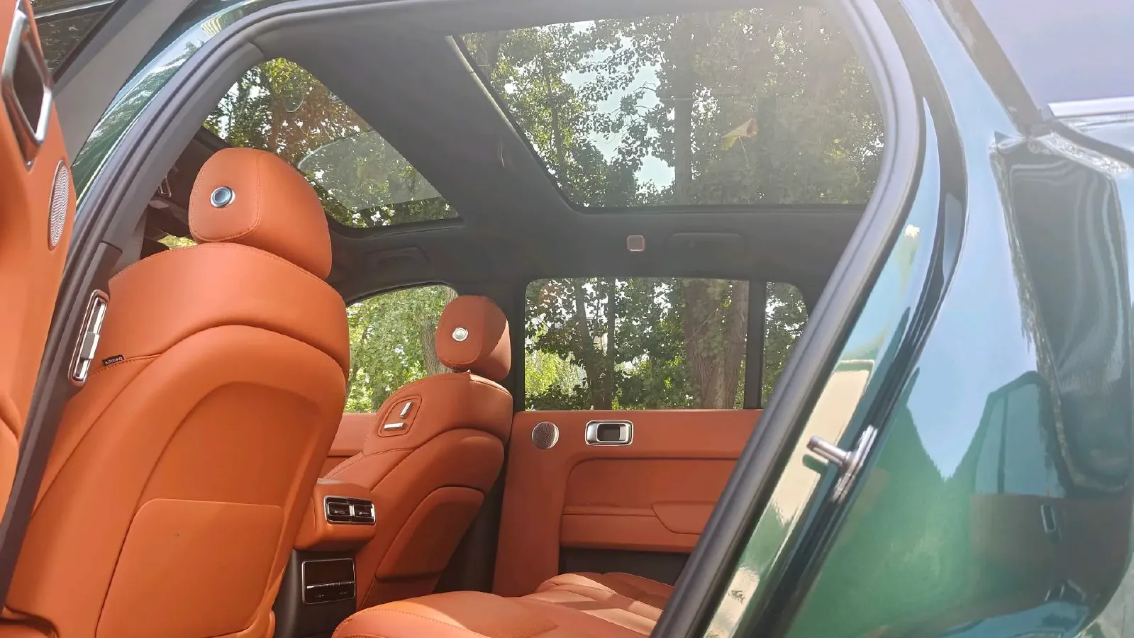 2023 Li L7 Range Extended 154HP REEV 40.9KWH,autocango,china used car exporter,china ev exporter,chinese used car exporter,chinese used ev exporter