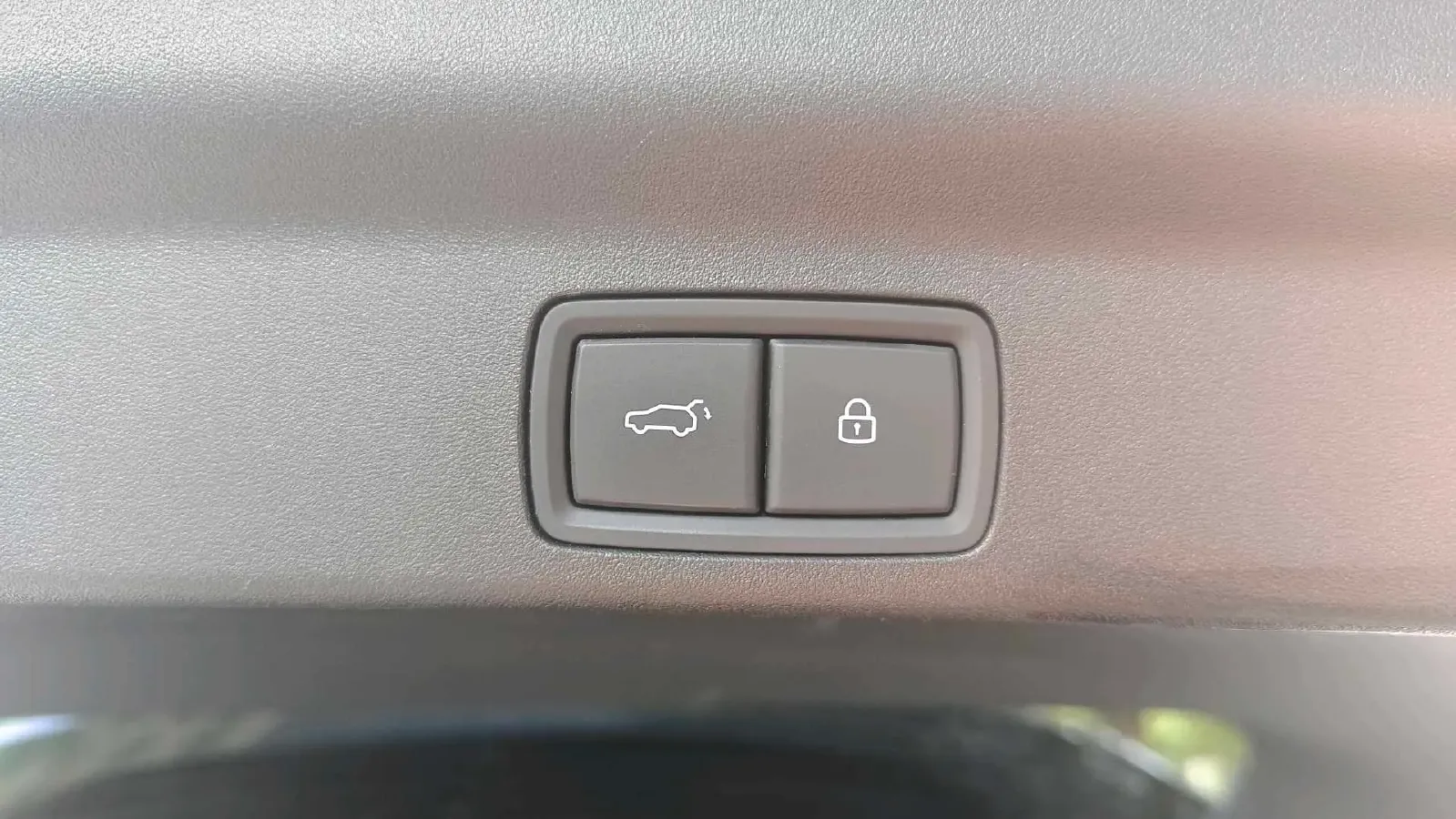 2023 Li L7 Range Extended 154HP REEV 40.9KWH,autocango,china used car exporter,china ev exporter,chinese used car exporter,chinese used ev exporter