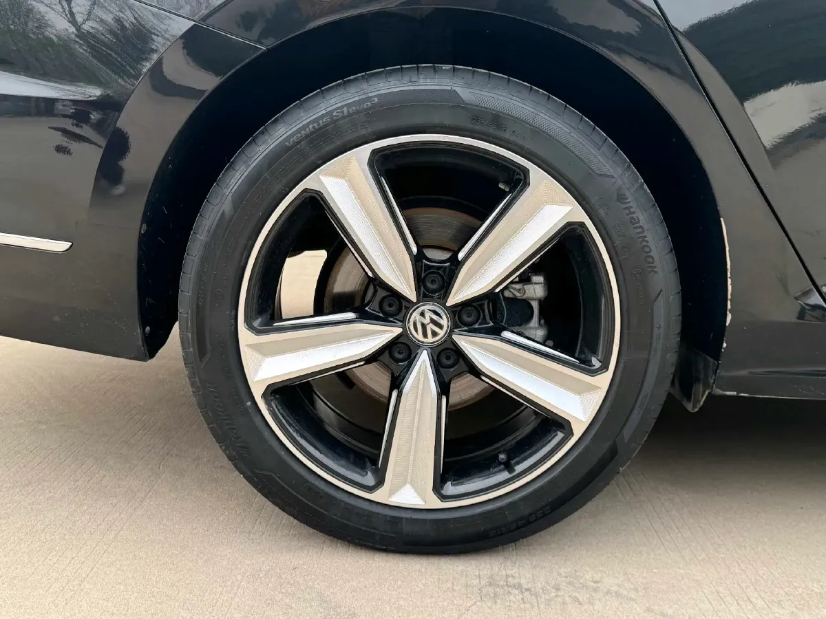 2024 Volkswagen Passat 2.0T 186HP L4 7DCT,autocango,china used car exporter,china ev exporter,chinese used car exporter,chinese used ev exporter