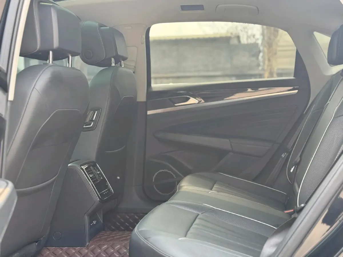 2024 Volkswagen Passat 2.0T 186HP L4 7DCT,autocango,china used car exporter,china ev exporter,chinese used car exporter,chinese used ev exporter