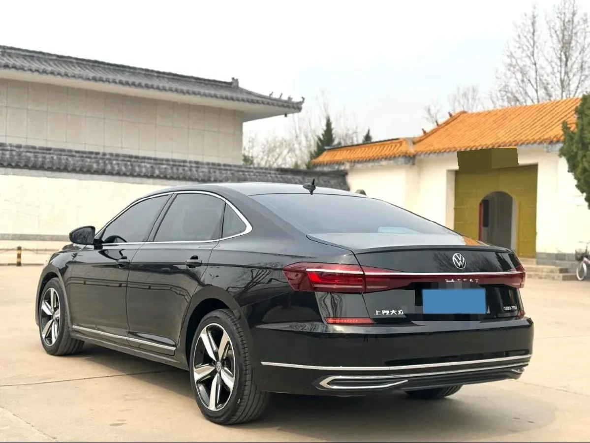 2024 Volkswagen Passat 2.0T 186HP L4 7DCT,autocango,china used car exporter,china ev exporter,chinese used car exporter,chinese used ev exporter