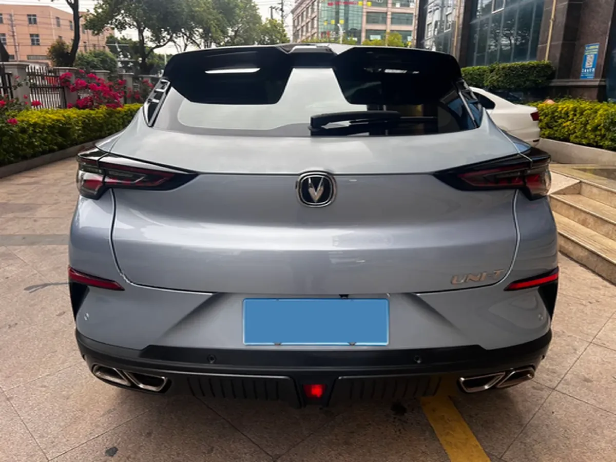 2022 ChangAn UNI-T 1.5T 188HP L4 7DCT,autocango,china used car exporter,china ev exporter,chinese used car exporter,chinese used ev exporter