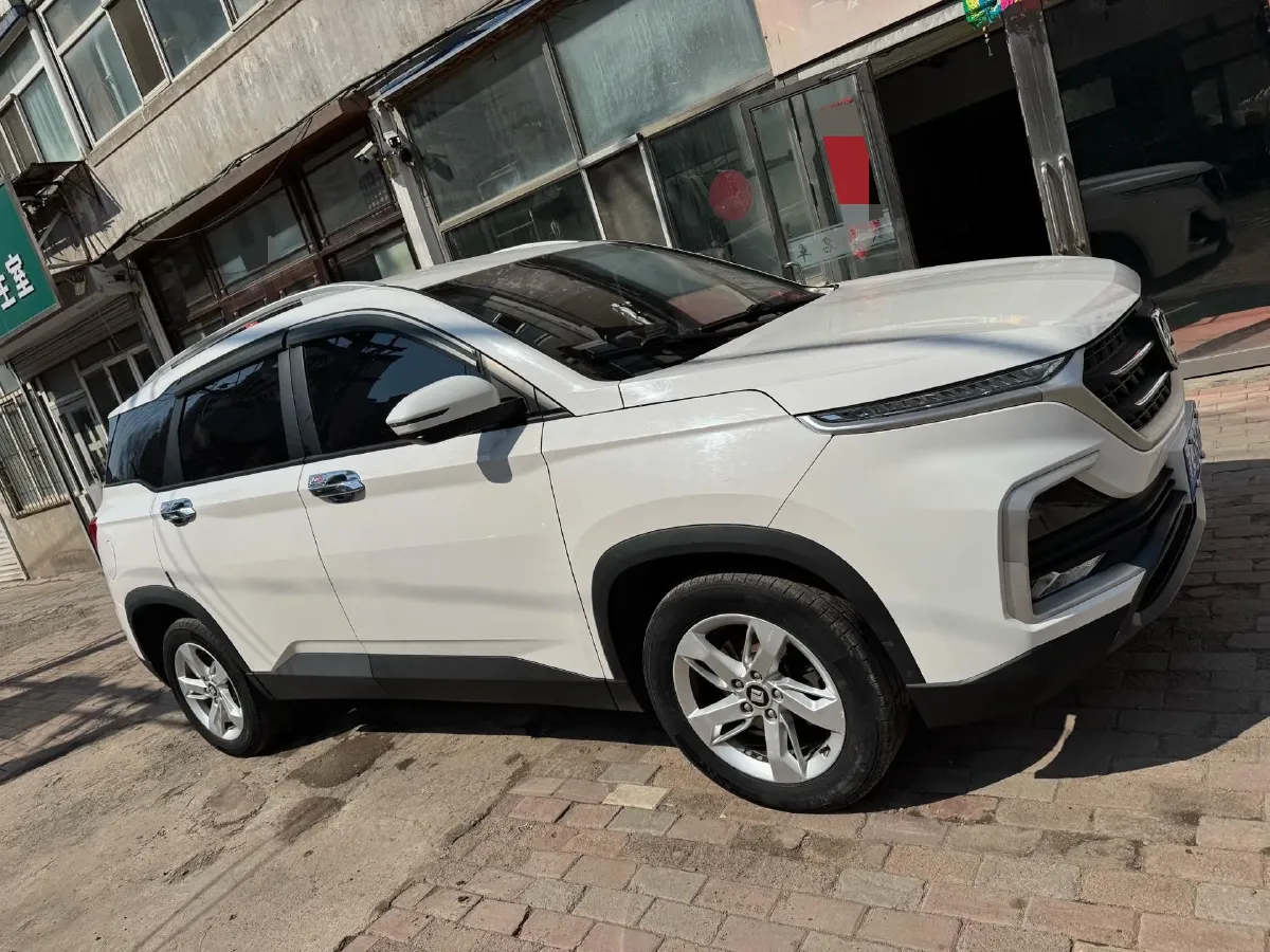2018 BaoJun 530 1.5T 150HP L4 6MT,autocango,china used car exporter,china ev exporter,chinese used car exporter,chinese used ev exporter