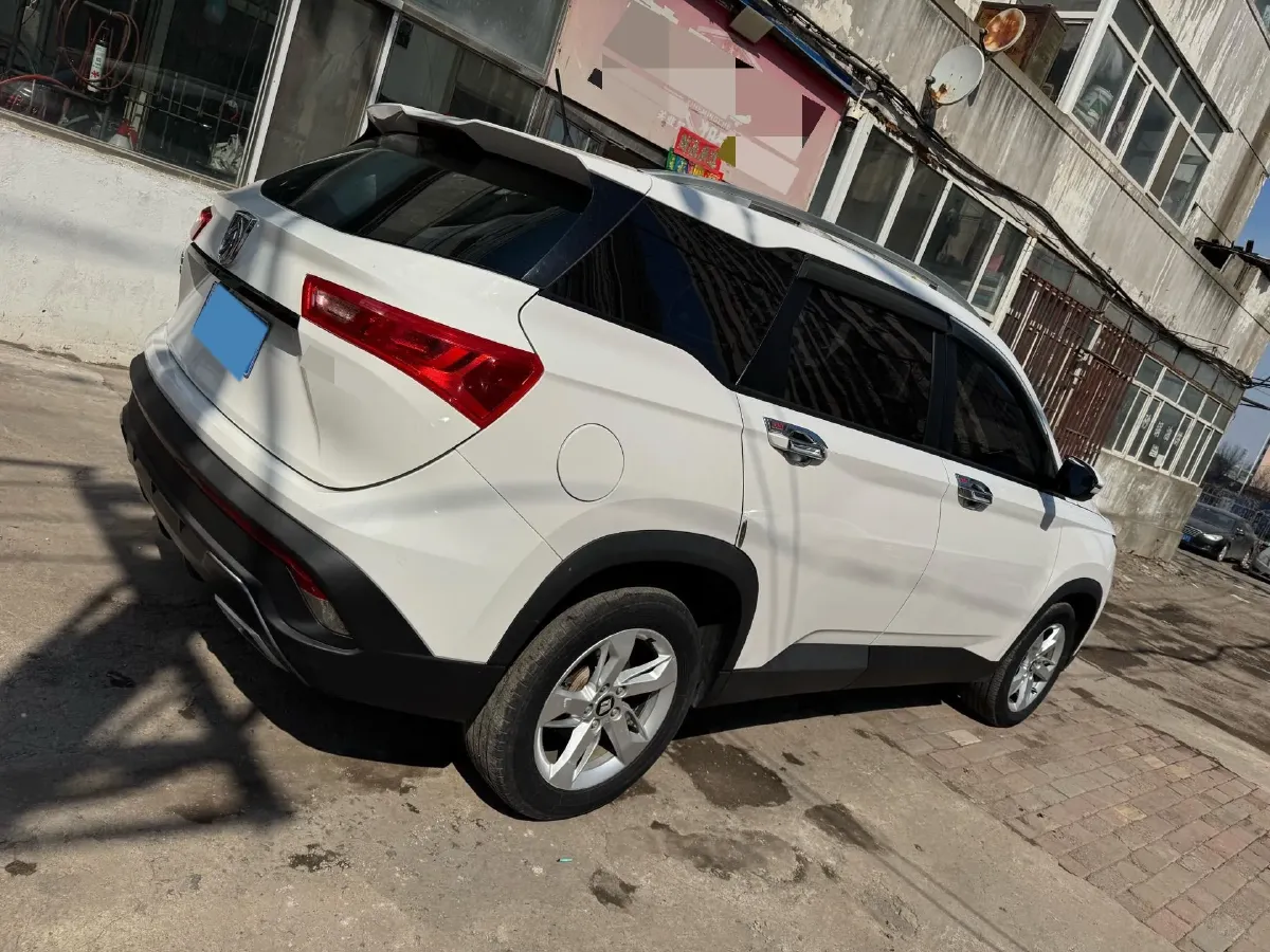2018 BaoJun 530 1.5T 150HP L4 6MT,autocango,china used car exporter,china ev exporter,chinese used car exporter,chinese used ev exporter