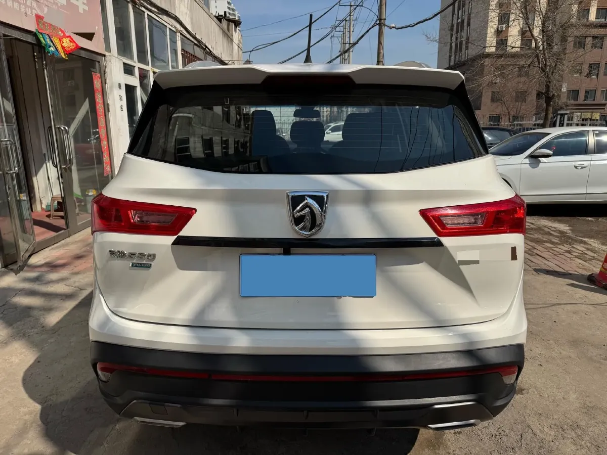 2018 BaoJun 530 1.5T 150HP L4 6MT,autocango,china used car exporter,china ev exporter,chinese used car exporter,chinese used ev exporter