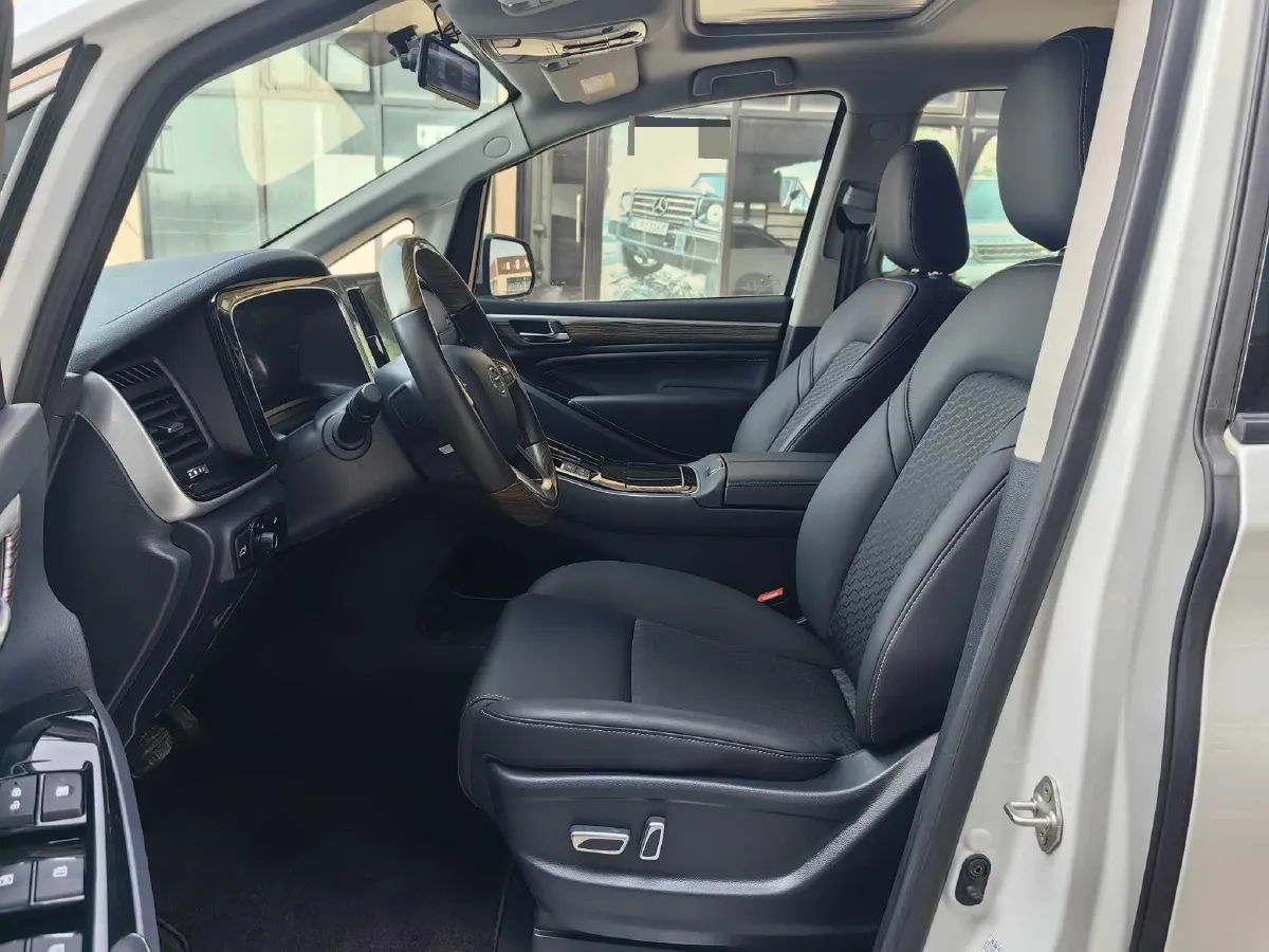 2023 GAC Trumpchi M8 2.0T 252HP L4 8AT,autocango,china used car exporter,china ev exporter,chinese used car exporter,chinese used ev exporter