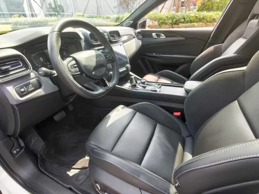 2022 LYNK&CO 03 1.5T 180HP L3 7DCT,autocango,china used car exporter,china ev exporter,chinese used car exporter,chinese used ev exporter