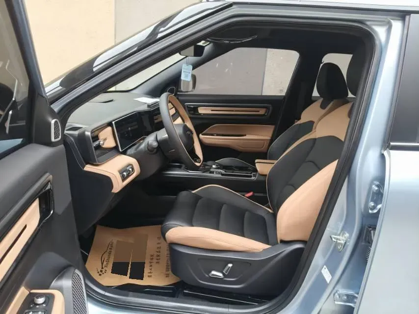 2023 Geely ICON 1.5T 181HP L4 7DCT,autocango,china used car exporter,china ev exporter,chinese used car exporter,chinese used ev exporter