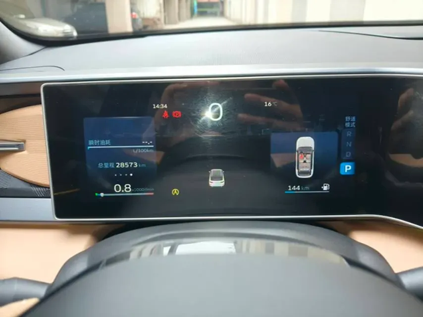 2023 Geely ICON 1.5T 181HP L4 7DCT,autocango,china used car exporter,china ev exporter,chinese used car exporter,chinese used ev exporter