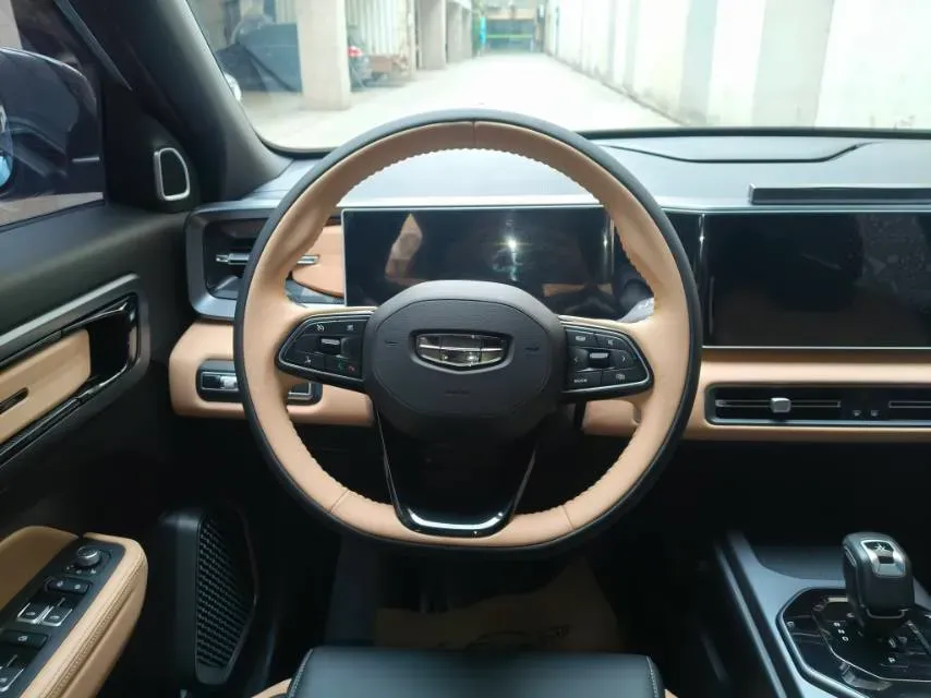 2023 Geely ICON 1.5T 181HP L4 7DCT,autocango,china used car exporter,china ev exporter,chinese used car exporter,chinese used ev exporter