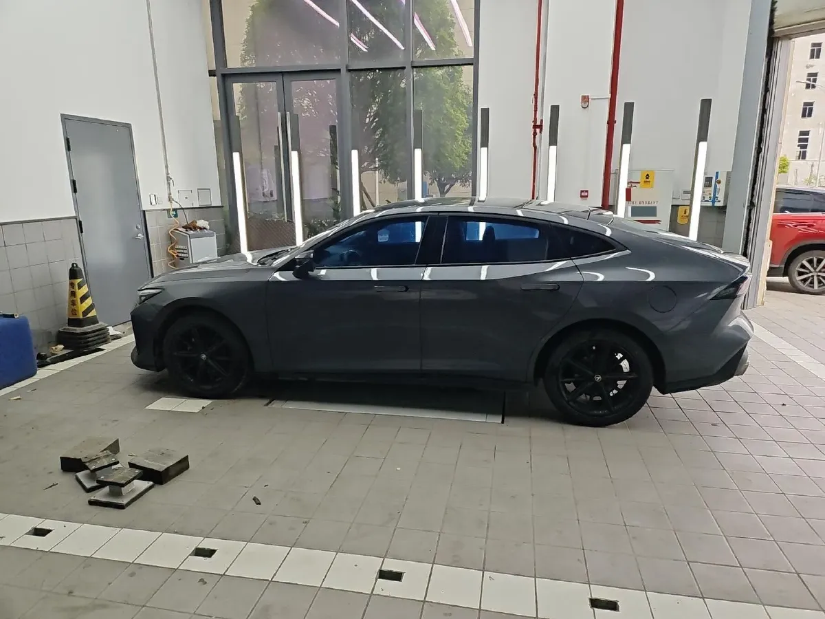 2023 ChangAn UNI-V 1.5T 188HP L4 7DCT,autocango,china used car exporter,china ev exporter,chinese used car exporter,chinese used ev exporter