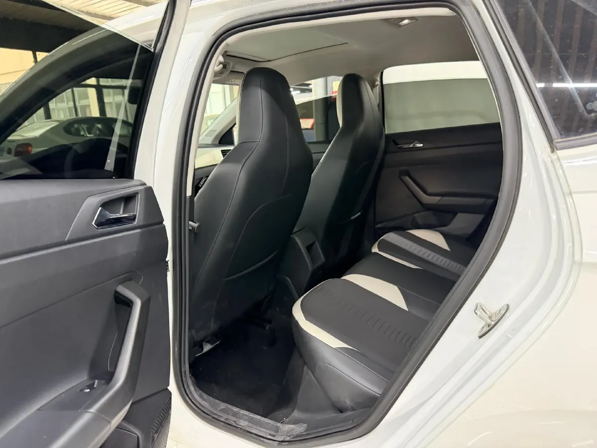 2019 Volkswagen Polo 1.5L 113HP L4 6AT,autocango,china used car exporter,china ev exporter,chinese used car exporter,chinese used ev exporter