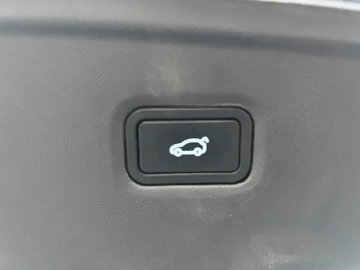 2024 Xpeng P7+ BEV 60.7KWH,autocango,china used car exporter,china ev exporter,chinese used car exporter,chinese used ev exporter