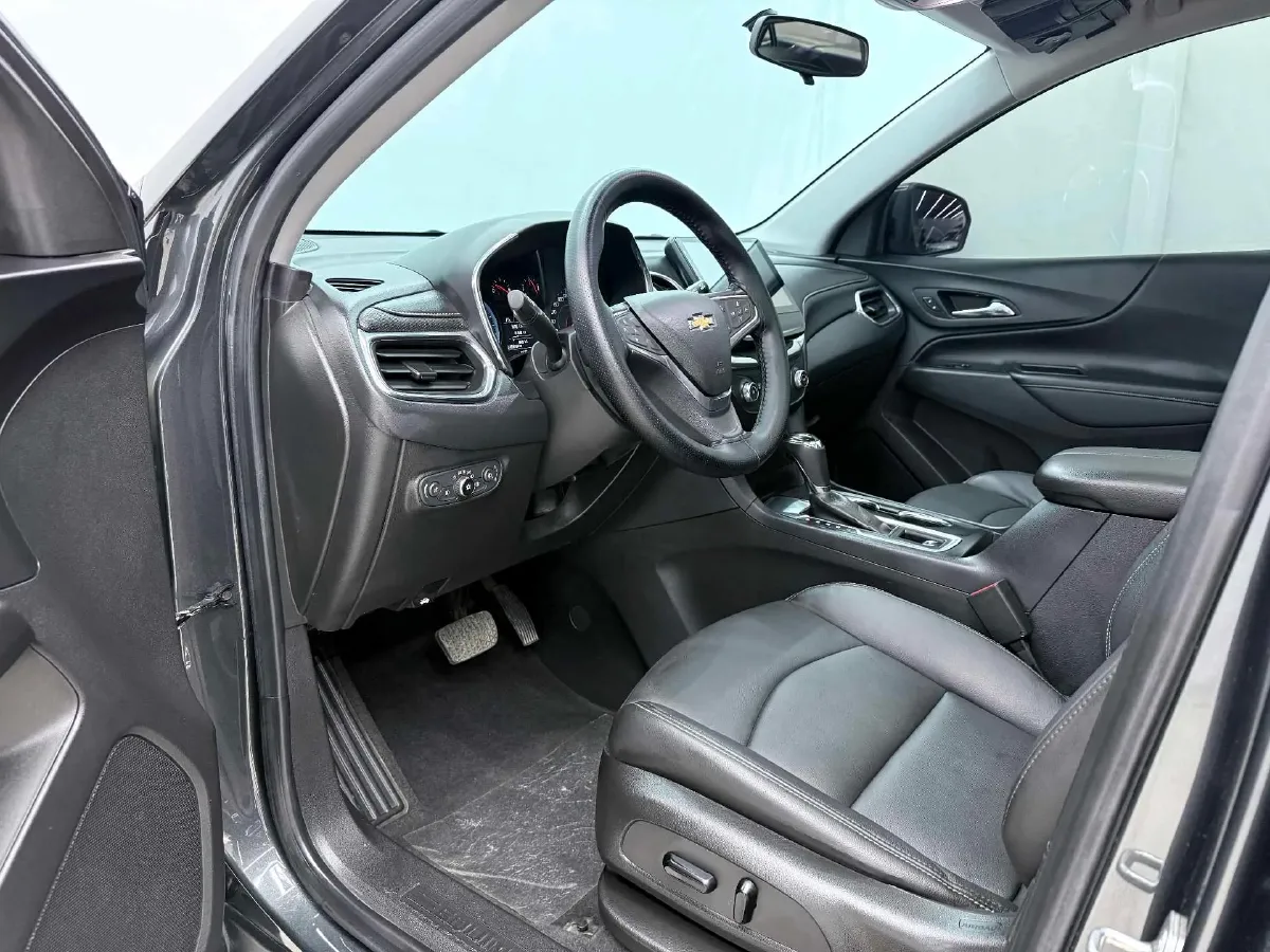 2019 Chevrolet Equinox 1.5T 169HP L4 6AT,autocango,china used car exporter,china ev exporter,chinese used car exporter,chinese used ev exporter