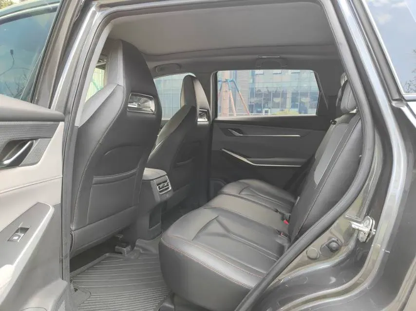 2022 ChangAn CS75 Plus 1.5T 188HP L4 8AT,autocango,china used car exporter,china ev exporter,chinese used car exporter,chinese used ev exporter