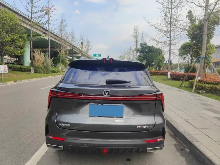 2022 ChangAn CS75 Plus 1.5T 188HP L4 8AT,autocango,china used car exporter,china ev exporter,chinese used car exporter,chinese used ev exporter
