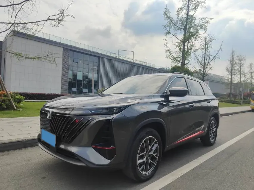 2022 ChangAn CS75 Plus 1.5T 188HP L4 8AT,autocango,china used car exporter,china ev exporter,chinese used car exporter,chinese used ev exporter