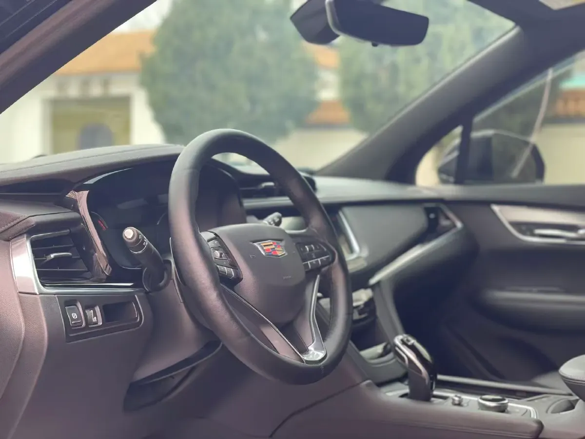 2021 Cadillac XT6 2.0T 237HP L4 9AT,autocango,china used car exporter,china ev exporter,chinese used car exporter,chinese used ev exporter